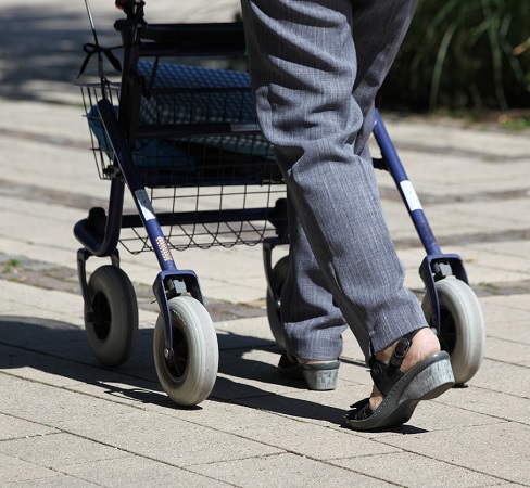 Aides à la marche, accessoires, adaptation auto