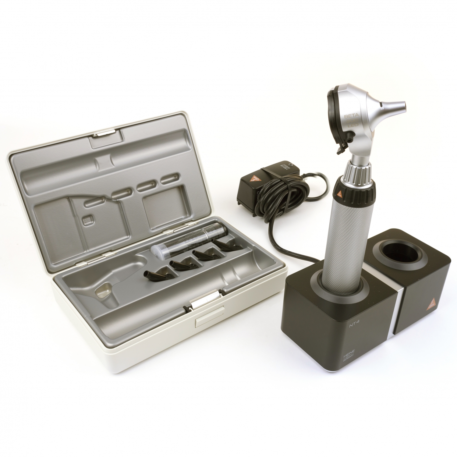 otoscope Heine Beta 200 LED 3,5 V avec station de recharge NT4